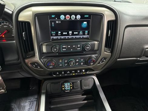 Used 2017 Chevrolet Silverado 2500 High Country w/ Duramax Plus Package AWD/4WD image 19