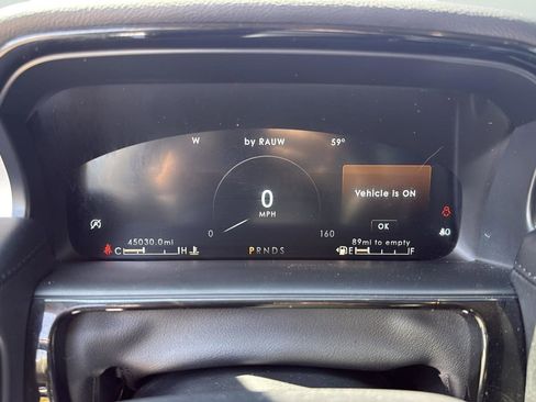 Used 2023 Lincoln Nautilus FWD w/ Premium Package image 10