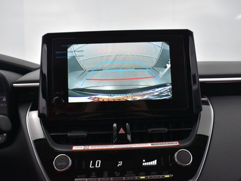 Used 2025 Toyota Corolla LE image 17