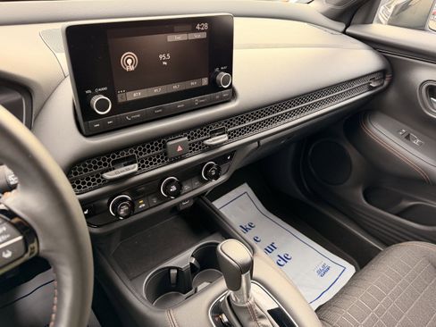 Certified 2024 Honda HR-V Sport image 17