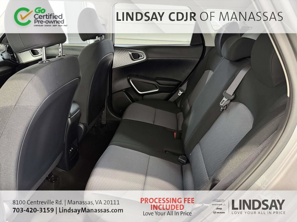 Used 2023 Kia Soul S FWD image 19