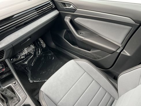 New 2025 Volkswagen Jetta SE image 16