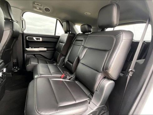 Used 2023 Ford Explorer XLT w/ Equipment Group 202A image 31