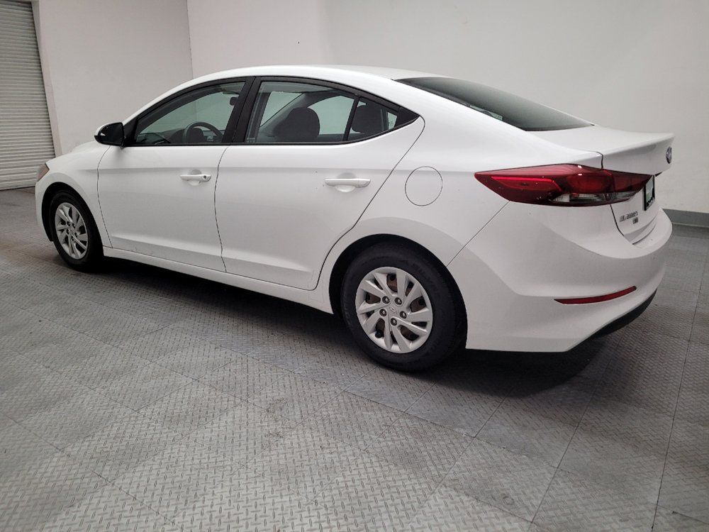 Used 2018 Hyundai Elantra SE FWD image 3