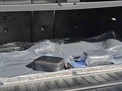 New 2026 BMW X5 xDrive50e w/ M Sport Package image 34