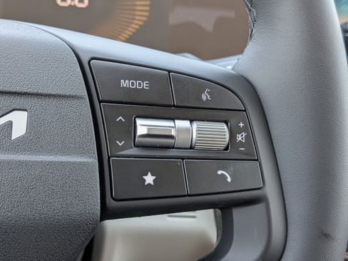 New 2026 Kia Sportage EX FWD image 31