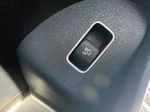 Used 2022 Mercedes-Benz GLS 450 4MATIC image 41