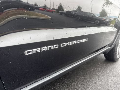 Used 2014 Jeep Grand Cherokee Limited image 7