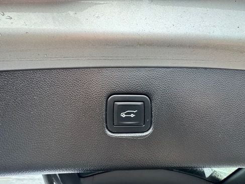 Used 2020 Chevrolet Blazer RS AWD/4WD image 29