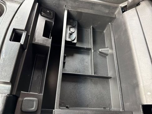 Used 2020 GMC Yukon XL SLT image 39