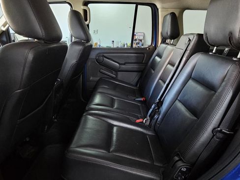 Used 2010 Ford Explorer XLT AWD/4WD image 17