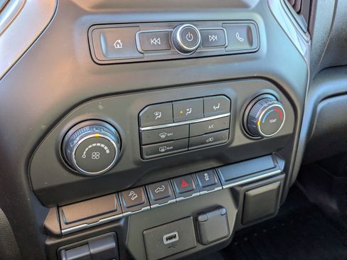 Used 2019 Chevrolet Silverado 1500 Custom Trail Boss w/ Custom Convenience Package image 18