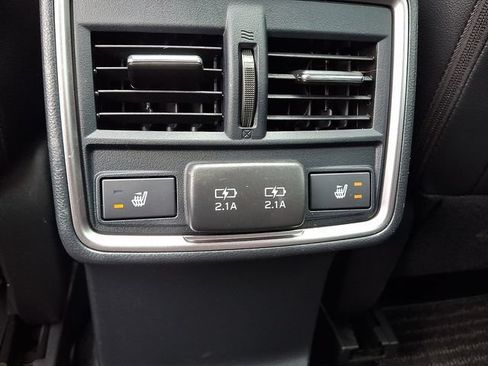 Used 2023 Subaru Forester Touring AWD/4WD image 11