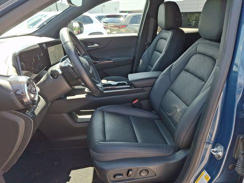Used 2025 Chevrolet Equinox LT w/ Convenience Package II AWD/4WD image 15