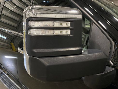 Used 2020 Chevrolet Silverado 2500 LTZ w/ LTZ Convenience Package AWD/4WD image 22