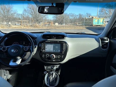 Used 2019 Kia Soul + w/ Primo Package image 9