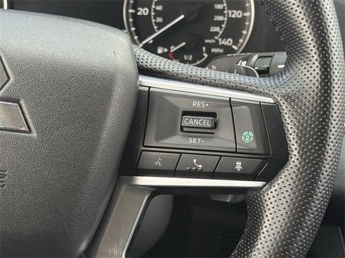 Used 2022 Mitsubishi Outlander SE image 15