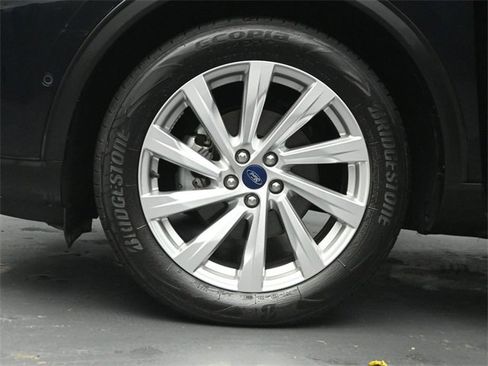 Certified 2021 Ford Escape Titanium w/ Titanium Elite Package image 37