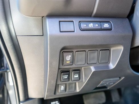 Certified 2025 Nissan Frontier SV image 20