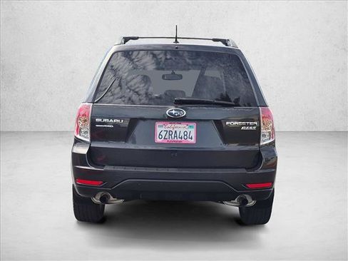 Used 2013 Subaru Forester 2.5X Premium w/ Popular Pkg 2 AWD/4WD image 7