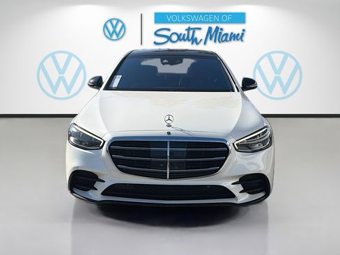 Used 2021 Mercedes-Benz S 580 4MATIC Sedan image 2