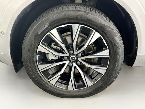 Used 2023 Volvo XC60 B5 Plus w/ Climate Package AWD/4WD image 11
