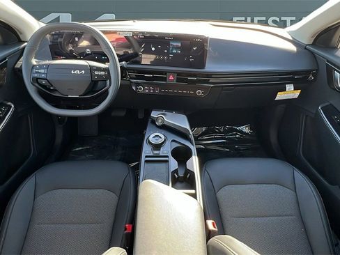 New 2025 Kia EV6 Light w/ Light LR Technology Package image 7