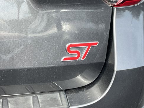 Used 2020 Ford Explorer ST w/ Premium Technology Package image 26