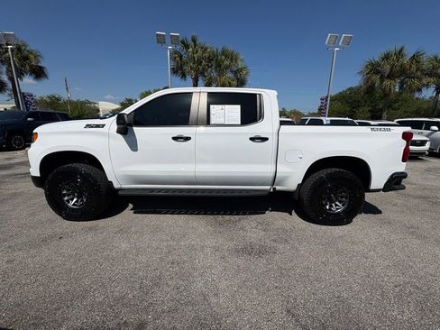 Used 2024 Chevrolet Silverado 1500 LT Trail Boss w/ Convenience Package II AWD/4WD image 4
