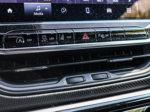 Used 2024 Jeep Compass Trailhawk image 33