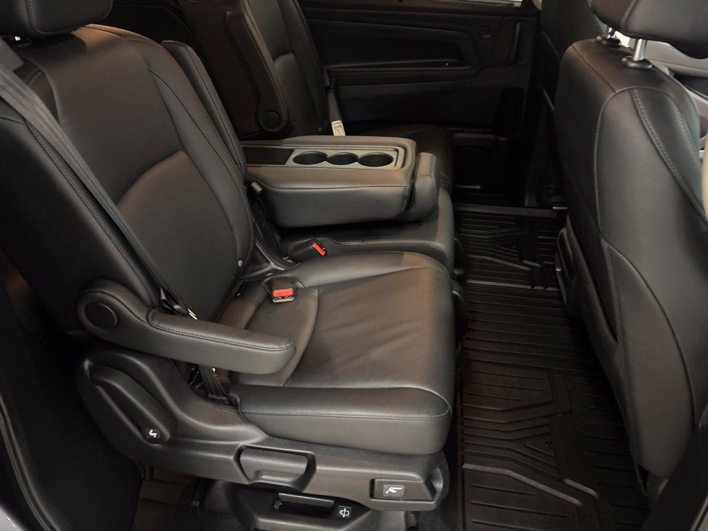 Used 2025 Honda Odyssey EX-L image 31