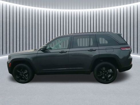 New 2026 Jeep Grand Cherokee Limited w/ Limited Altitude Package image 17