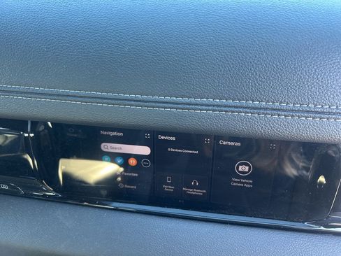 Used 2026 RAM 1500 Laramie w/ Night Edition image 10