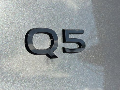 New 2025 Audi Q5 Premium Plus image 11