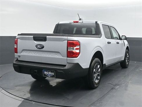 New 2025 Ford Maverick XLT image 7
