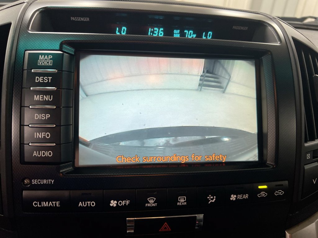 Used 2009 Toyota Land Cruiser w/ Upgrade Pkg AWD/4WD image 16