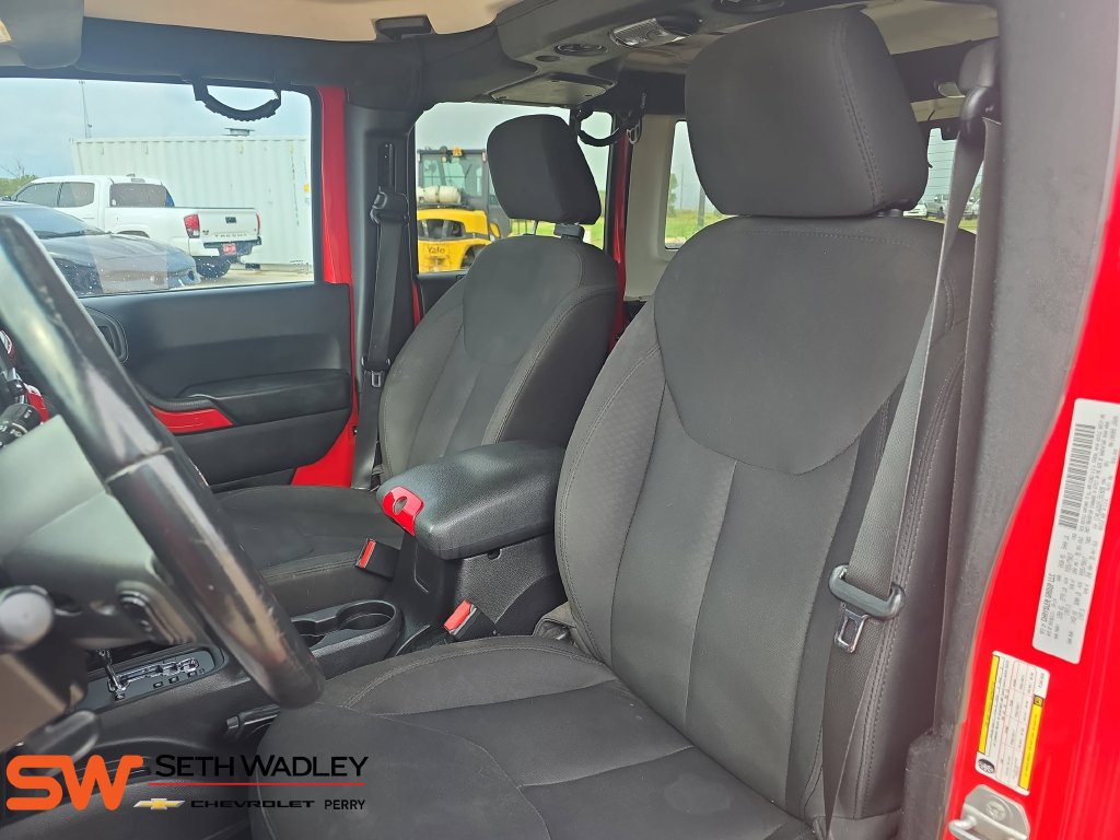 Used 2015 Jeep Wrangler Unlimited Sport w/ Quick Order Package 24S AWD/4WD image 14