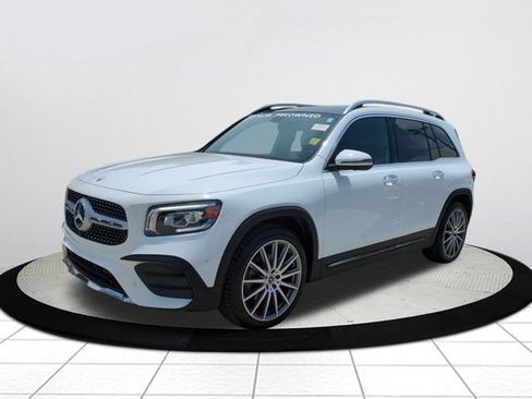 Used 2021 Mercedes-Benz GLB 250 4MATIC image 7