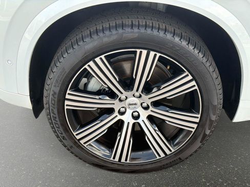 Used 2024 Volvo XC90 T8 Ultimate w/ Protection Package Premier AWD/4WD image 10