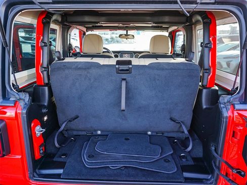 Used 2020 Jeep Wrangler Sport image 24