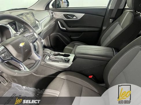 Used 2023 Chevrolet Blazer LT w/ Convenience Package FWD image 11