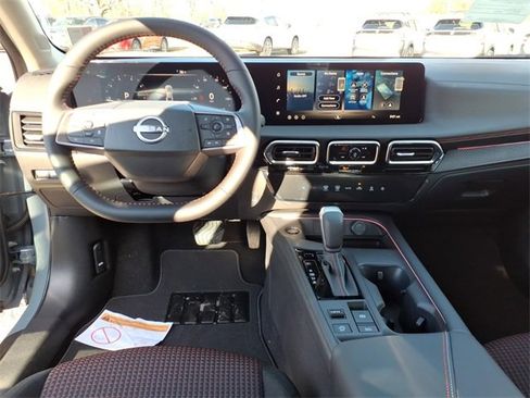 New 2026 Nissan Sentra SR image 7