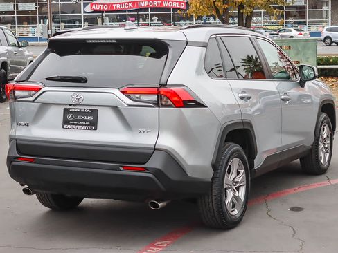 Used 2023 Toyota RAV4 XLE image 4