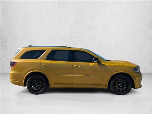 Used 2022 Dodge Durango R/T w/ Tow 'N Go Package AWD/4WD image 4