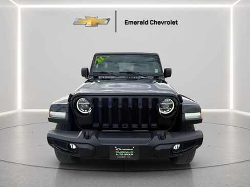 Used 2021 Jeep Wrangler Unlimited Sahara AWD/4WD image 5