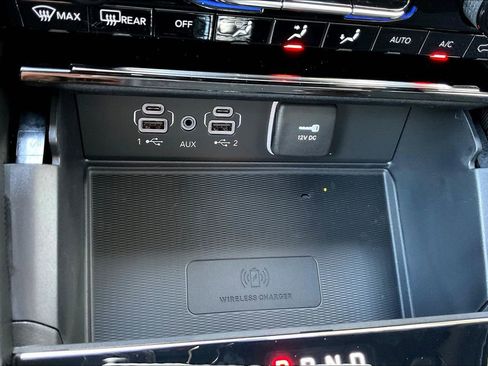 New 2025 Jeep Grand Cherokee Laredo w/ Luxury Tech Group I image 24