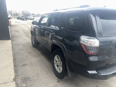 Used 2019 Toyota 4Runner SR5 image 4
