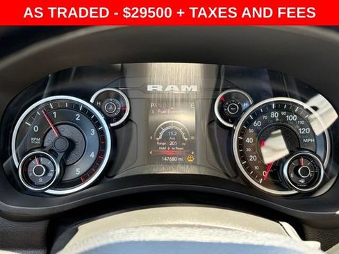 Used 2022 RAM 2500 Tradesman w/ Chrome Appearance Group AWD/4WD image 18