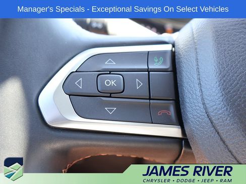 Used 2022 Jeep Compass Limited AWD/4WD image 25