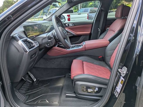 Used 2026 BMW X6 xDrive40i w/ Executive Package AWD/4WD image 21